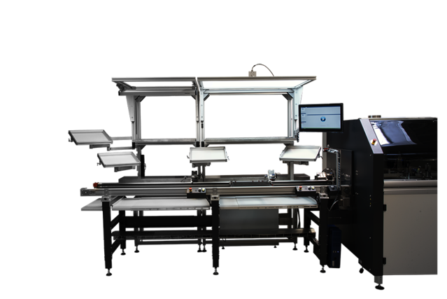 Doppelmontagesystem, integriert an Kurtz Ersa Automation Warenträgerumlaufsystem; integriertes Werkerassistenzsystem auf Vision-Basis, kombiniert mit Warenträgerfreigabe bei IO-Prüfergebnis