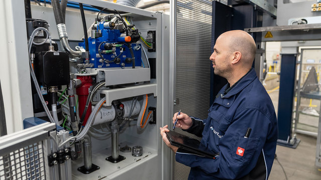 Visuelle Inspektion am Formteilautomaten