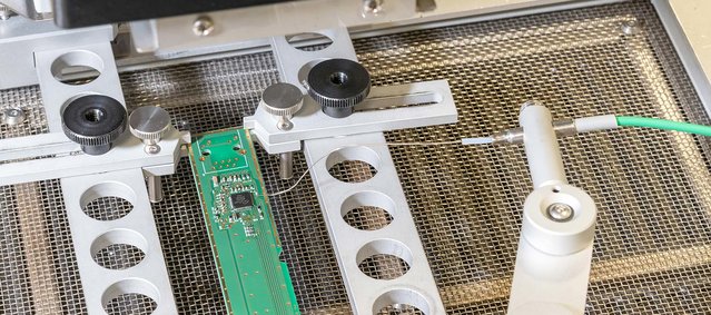 Von der Idee zum Produkt - schnelles Bestücken und Löten von Musterbaugruppen/Prototypen 