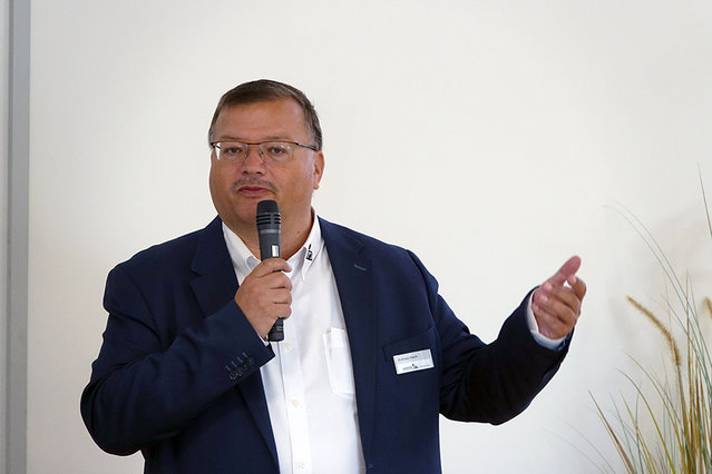 Andreas Karch von Indium Corporation referierte zum Thema "Durafuse LT: Lotpaste und Reflowprofil neu gedacht" Andreas Karch von Indium Corporation referierte zum Thema "Durafuse LT: Lotpaste und Reflowprofil neu gedacht"