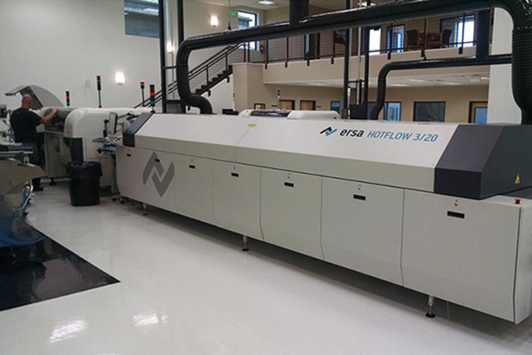 SisTech setzt auch bei SMD auf „Best in Class“-Ergebnisse – mit einer weiteren HOTFLOW 3/20 Reflowanlage SisTech setzt auch bei SMD auf „Best in Class“-Ergebnisse – mit einer weiteren HOTFLOW 3/20 Reflowanlage