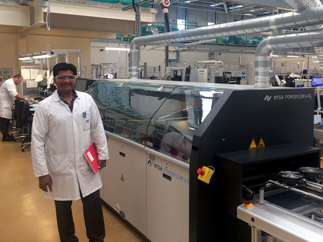 Dipen Dixit, Manufacturing Engineer bei Eaton MTL und verantwortlich für die Elektronikfertigung in Luton