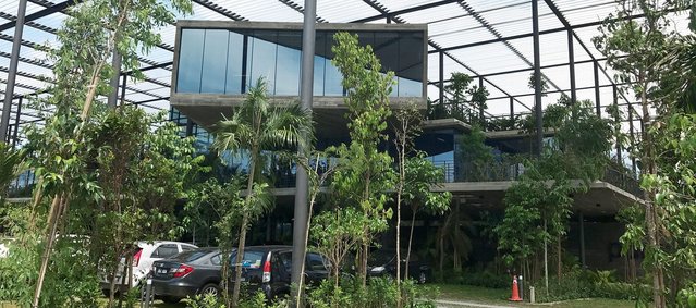 Ein ungewöhnlicher Industriestandort – Paramits „Factory in the Forest“ in Malaysia