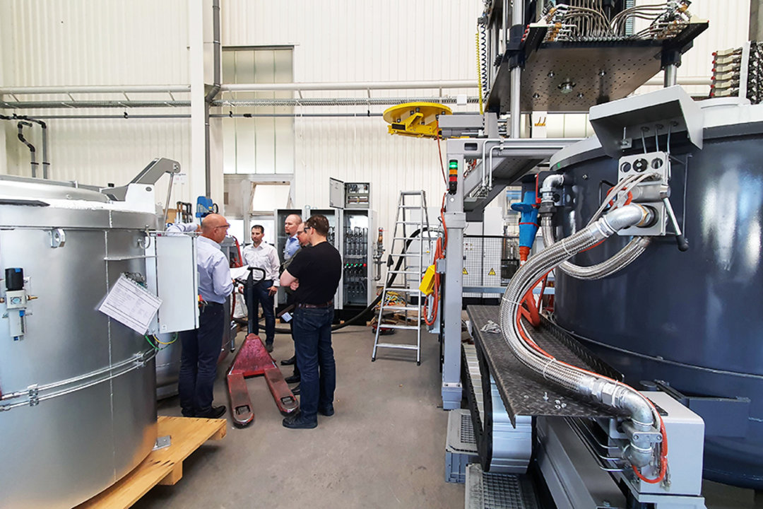 Alteams Finland bei der Vorabnahme in der Kurtz Maschinenfabrik in Kreuzwertheim Alteams Finland bei der Vorabnahme in der Kurtz Maschinenfabrik in Kreuzwertheim