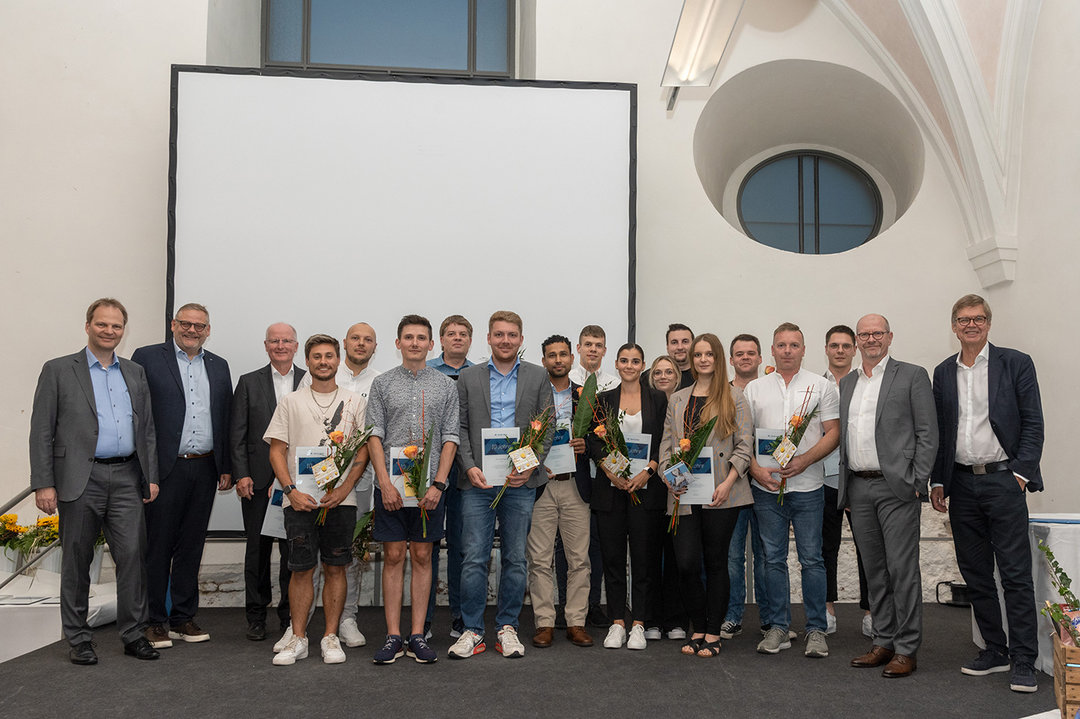 Alle Kurtz Ersa-Jubilare mit 10 Jahren Betriebszugehörigkeit Alle Kurtz Ersa-Jubilare mit 10 Jahren Betriebszugehörigkeit