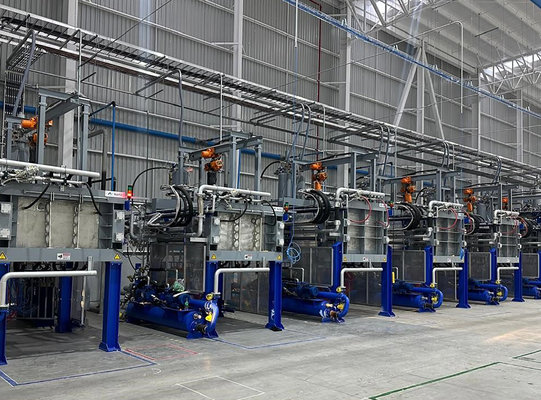 Produktionslinie bestehend aus den Formteilautomaten des Typs Kurtz N-LINE