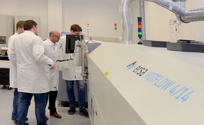 Helmut Hund GmbH setzt in der Elektronikfertigung auf Ersa