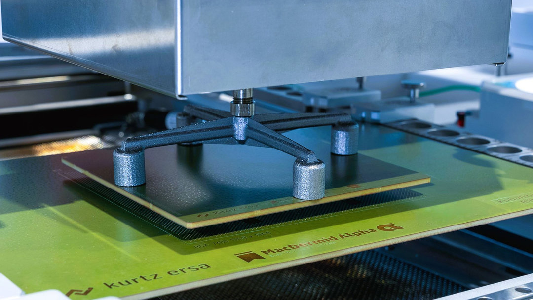 Entnahme eines BGA-Bauteils Entnahme eines BGA-Bauteils