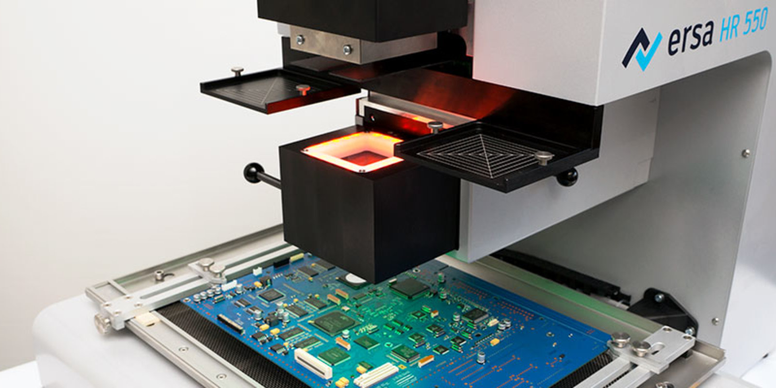 Hybrid Rework System HR 550