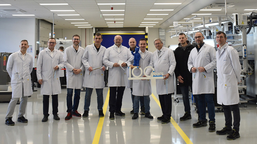 Offizielle Übergabe der um Automatisierungslösungen erweiterten Ersa Wellenlötanlage POWERFLOW PRO am Standort Sofia von Festo Bulgaria