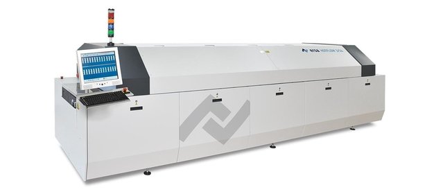 HOTFLOW 3/14: Reflowofen mit über 4 m Prozesslänge, konzipiert für hohe Durchsatzanforderungen und maximale Flexibilität