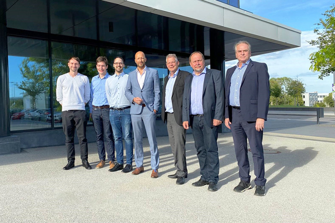 Neue Kooperationspartner (v.l.n.r.): LMI: Dawid Ziebura, Sven Scheres, Steffen Stahlhacke, Gründer Prof. Dr.-Ing. Johannes Henrich Schleifenbaum und Kurtz Ersa: CEO Rainer Kurtz, Leiter Technologie Victor Romanov, Geschäftsführer Uwe Rothaug