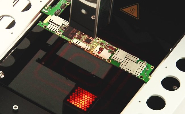 Hocheffizientes Baugruppenrework mit Ersa Reworksystemen