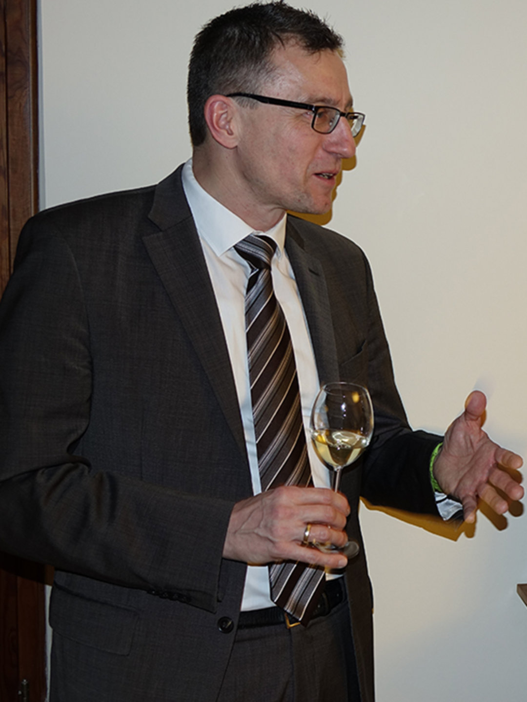 Weinsommelier Christian Reiss bei der HAMMERWEIN-Probe