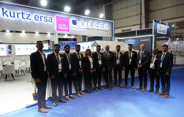 Productronica India Messe-Team aus Deutschland und Indien 